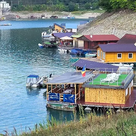 Campsite Ponton Maximilian Poiana Cirnului